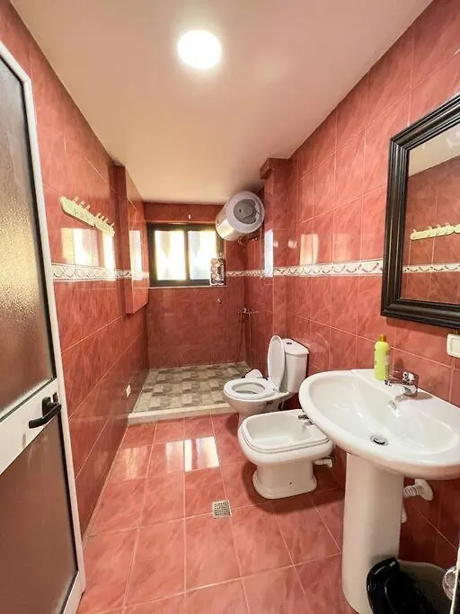 Apartment Scanderbeg Square 2Br Apt Tirana