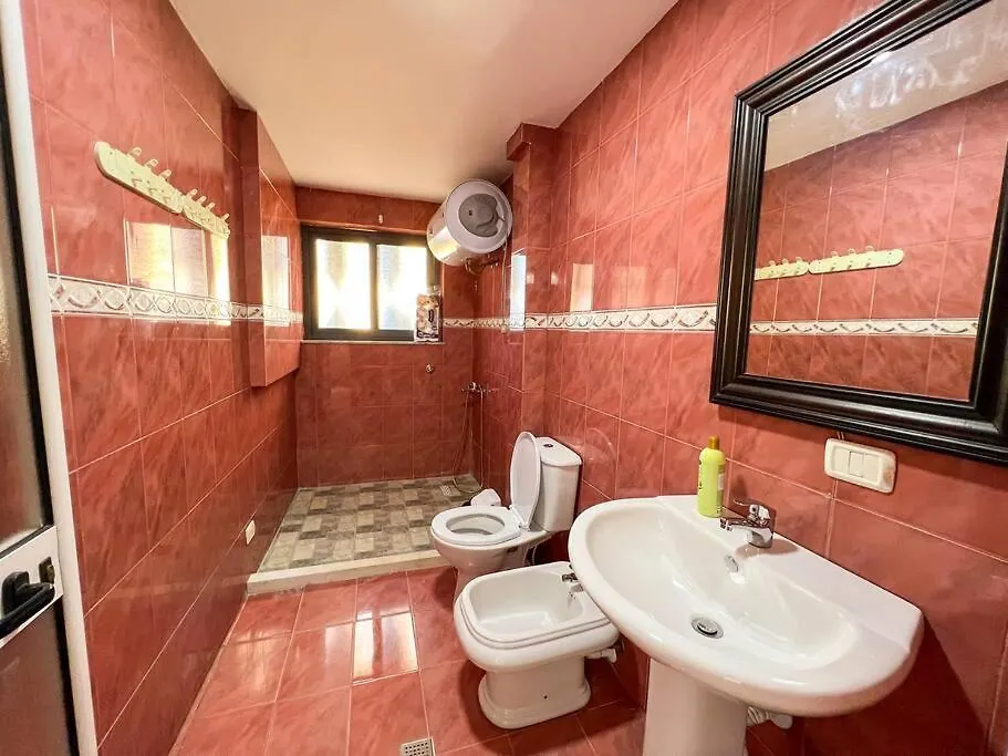 Apartment Scanderbeg Square 2Br Apt Tirana